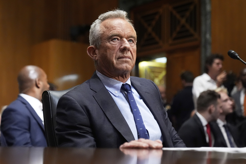 Secretary of Health and Human Services Robert F. Kennedy Jr., appears before the Senate Finance Committee, on Capitol Hill in Washington, Thursday, Sept. 4, 2025. (AP Photo/Mark Schiefelbein)