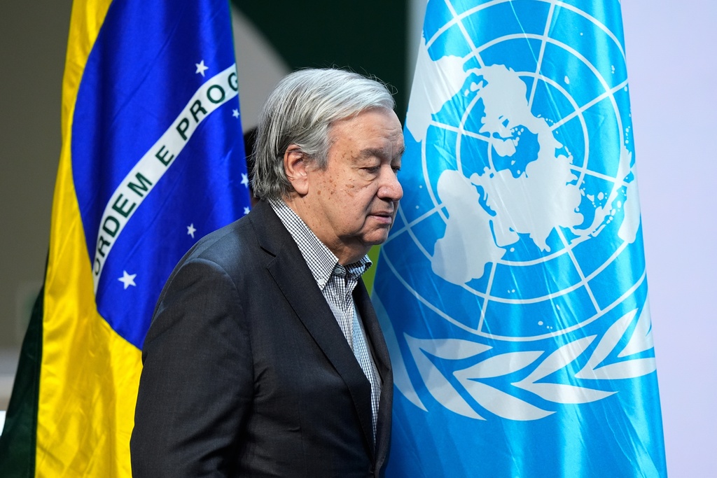 U.N. Secretary-General Antonio Guterres arrives to speak during a news conference at the COP30 U.N. Climate Summit, Thursday, Nov. 20, 2025, in Belem, Brazil. (AP Photo/Fernando Llano)