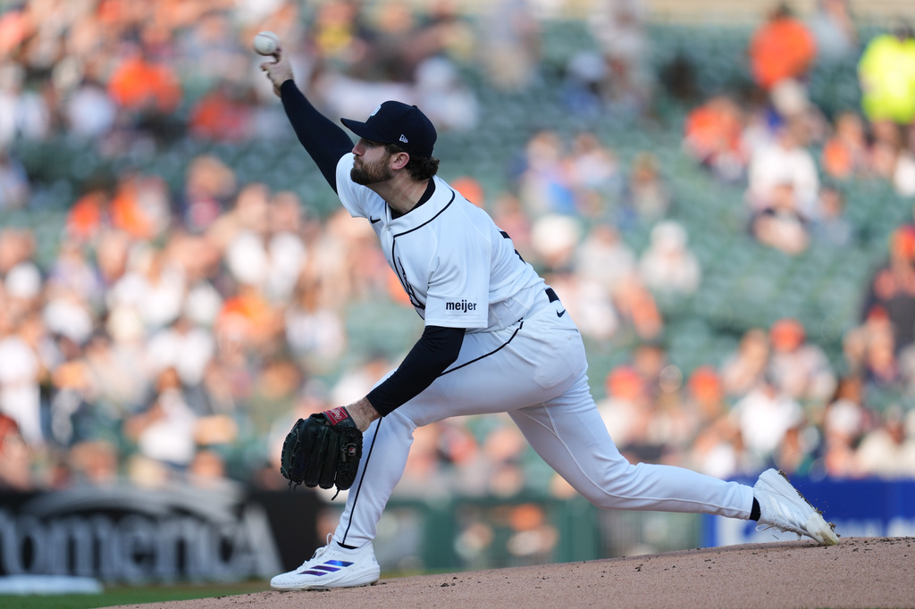 Detroit Tigers pitcher Casey Mize throws against the Milwaukee Brewers during the first inning of a baseball game Wednesday, April 22, 2026, in Detroit. (AP Photo/Paul Sancya)