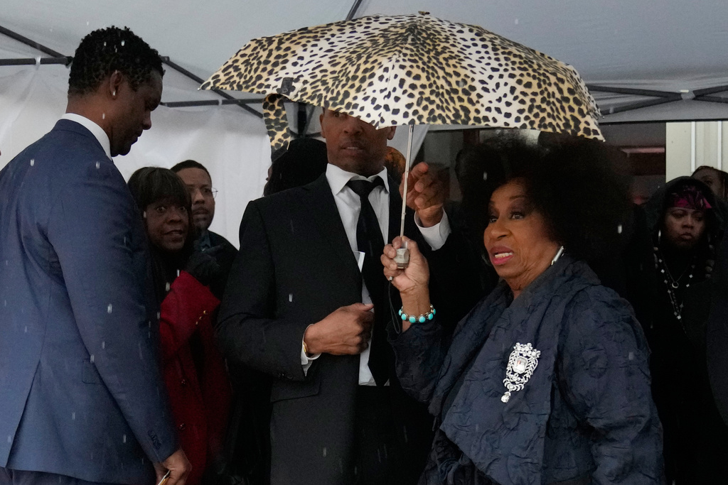 Jacqueline Jackson leaves the Public Homegoing Service for Rev. Jesse Jackson at the House of Hope after the service ended in Chicago, Friday, March 6, 2026 (AP Photo/Erin Hooley)