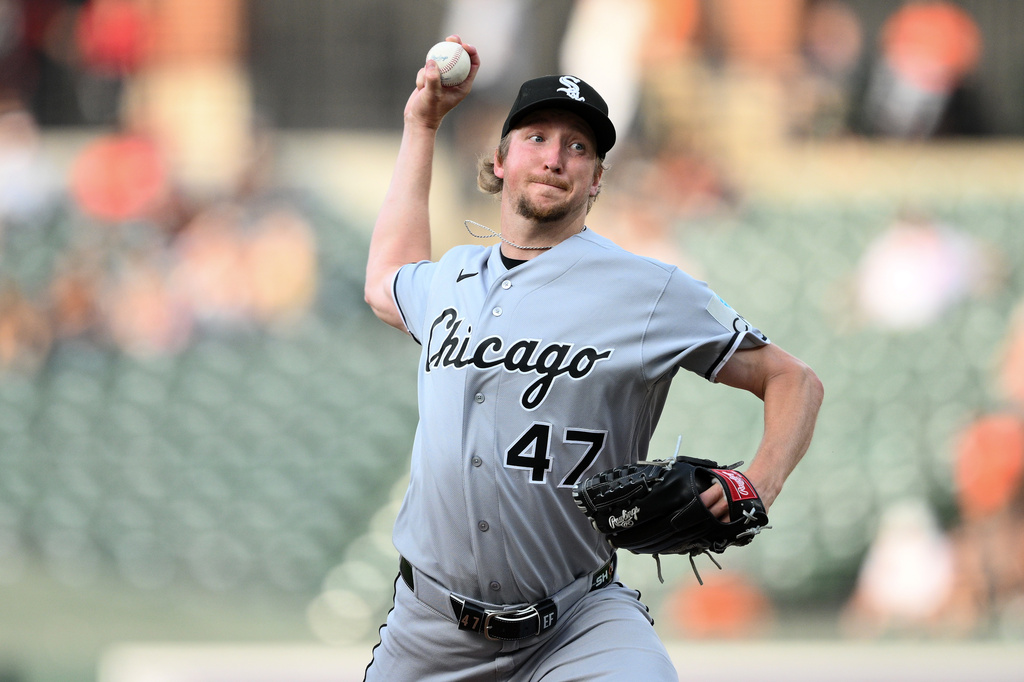 Chicago White Sox pitcher Erick Fedde throws during the first inning of a baseball game against the Baltimore Orioles, Tuesday, June 30, 2026, in Baltimore. (AP Photo/Nick Wass)