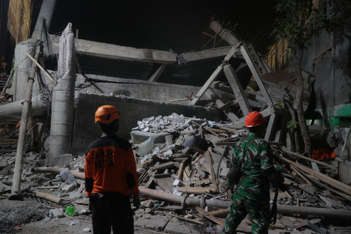 Rescuers search for survivors after a building collapsed at an Islamic boarding school, in Sidoarjo, East Java, Indonesia, Monday, Sept. 29, 2025. (AP Photo/Trisnadi) Rescuers search for survivors after a building collapsed at an Islamic boarding school, in Sidoarjo, East Java, Indonesia, Monday, Sept. 29, 2025. (AP Photo/Trisnadi)