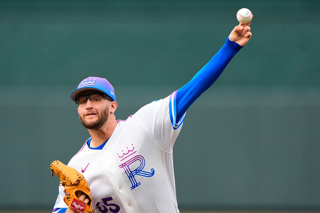 Kansas City Royals starting pitcher Noah Cameron throws during the first inning of a baseball game against the Seattle Mariners, Friday, May 22, 2026, in Kansas City, Mo. (AP Photo/Charlie Riedel)