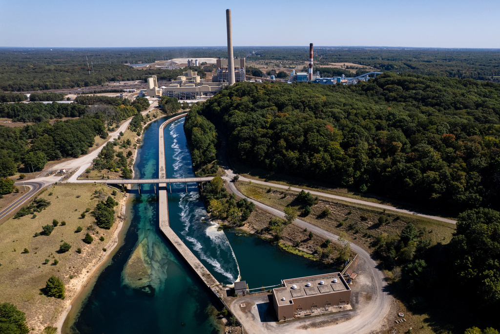 FILE - An aerial image of Consumer Energy's J.H. Campbell Generating Complex in Ottawa County, Mich., Sept. 21, 2024. (Joel Bissell/Kalamazoo Gazette via AP, File)