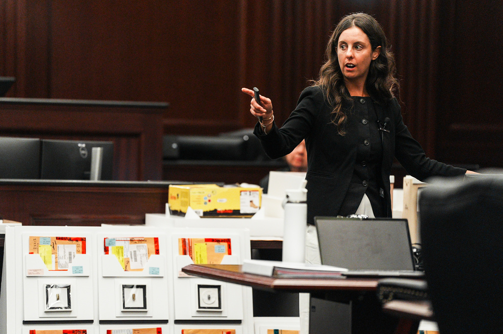 Assistant State Attorney Christina Stifler presents her closing arguments during the Mario Fernandez Saldana trial, Tuesday, Aug. 25, 2026 at the Duval Count Courthouse in Jacksonville, Fla. [Doug Engle/The Florida Times-Union via AP, Pool)