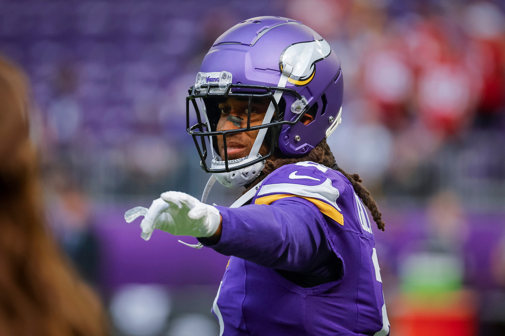 FILE - Minnesota Vikings cornerback Stephon Gilmore warms up before an NFL football game against the San Francisco 49ers, Sept. 15, 2024, in Minneapolis. (AP Photo/Bruce Kluckhohn, File)