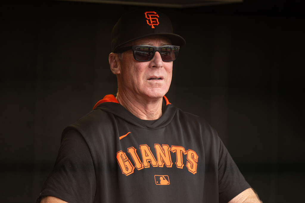 San Francisco Giants manager Bob Melvin looks on before a baseball game against the Colorado Rockies, Sunday, Sept. 28, 2025, in San Francisco. (AP Photo/Thien-An Truong)