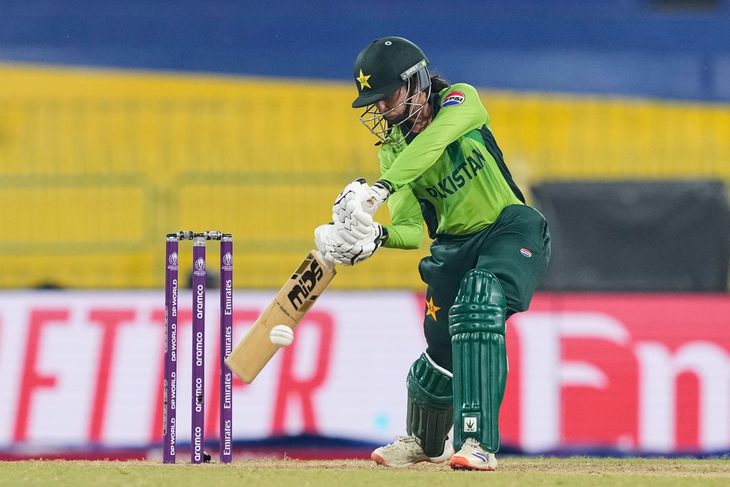 Pakistan's Muneeba Ali Siddiqui hits a boundary during the ICC Women's Cricket World Cup match between England and Pakistan at Premadasa Stadium in Colombo, Sri Lanka, Wednesday, Oct, 15, 2025. (AP Photo/Eranga Jayawardena)
