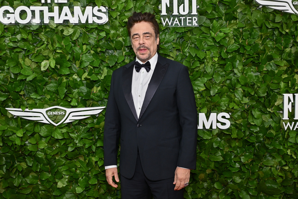 Benicio Del Toro attends The Gotham Film Awards at Cipriani Wall Street on Monday, Dec. 1, 2025, in New York. (Photo by Evan Agostini/Invision/AP)