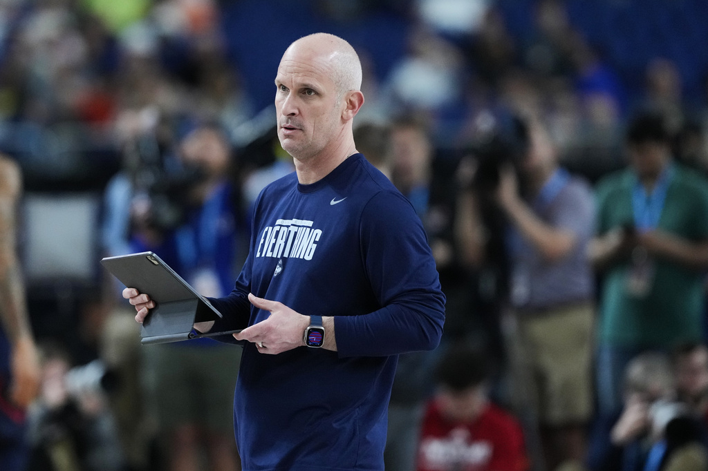 UConn head coach watches Dan Hurley during practice ahead of a national semifinal NCAA college basketball tournament game against Illinois at the Final Four, Friday, April 3, 2026, in Indianapolis. (AP Photo/Michael Conroy)