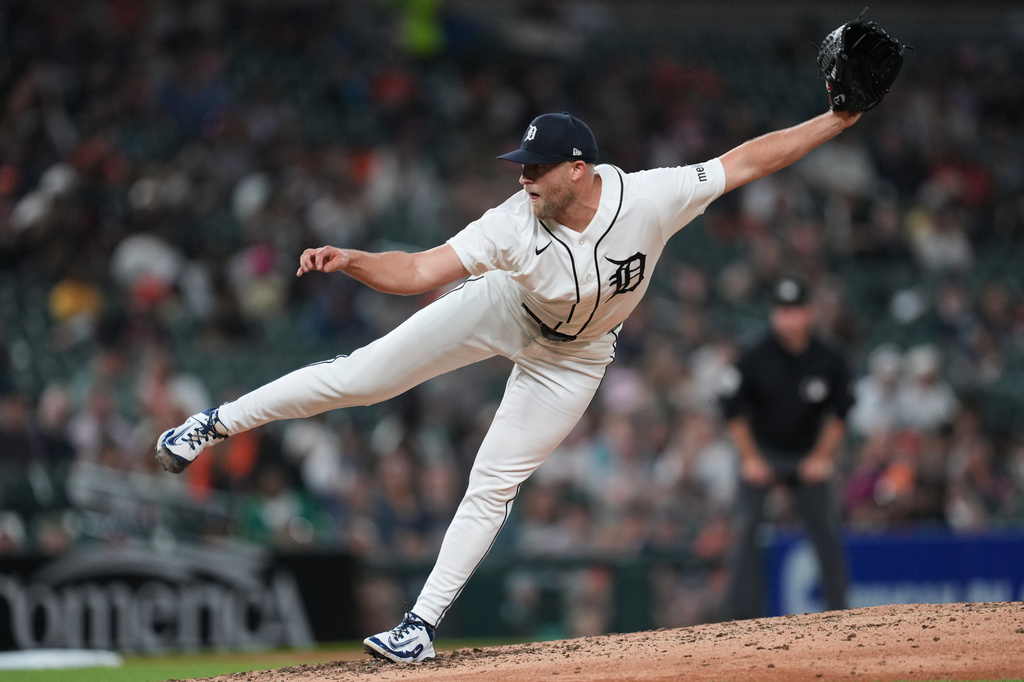 Detroit Tigers pitcher Will Vest throws against the Kansas City Royals during the eighth inning of a baseball game Tuesday, April 14, 2026, in Detroit. (AP Photo/Paul Sancya)