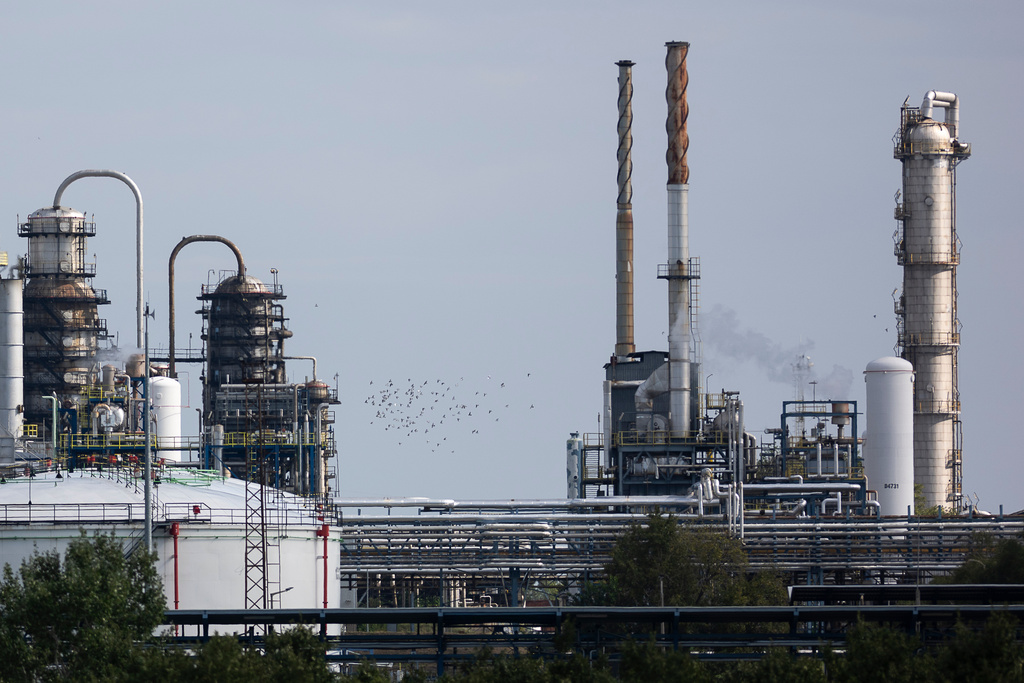 A general view of MOL's Danube refinery which produces fuel from Russian crude oil in Százhalombatta, Hungary, on Sept. 27, 2025. (AP Photo/Denes Erdos)