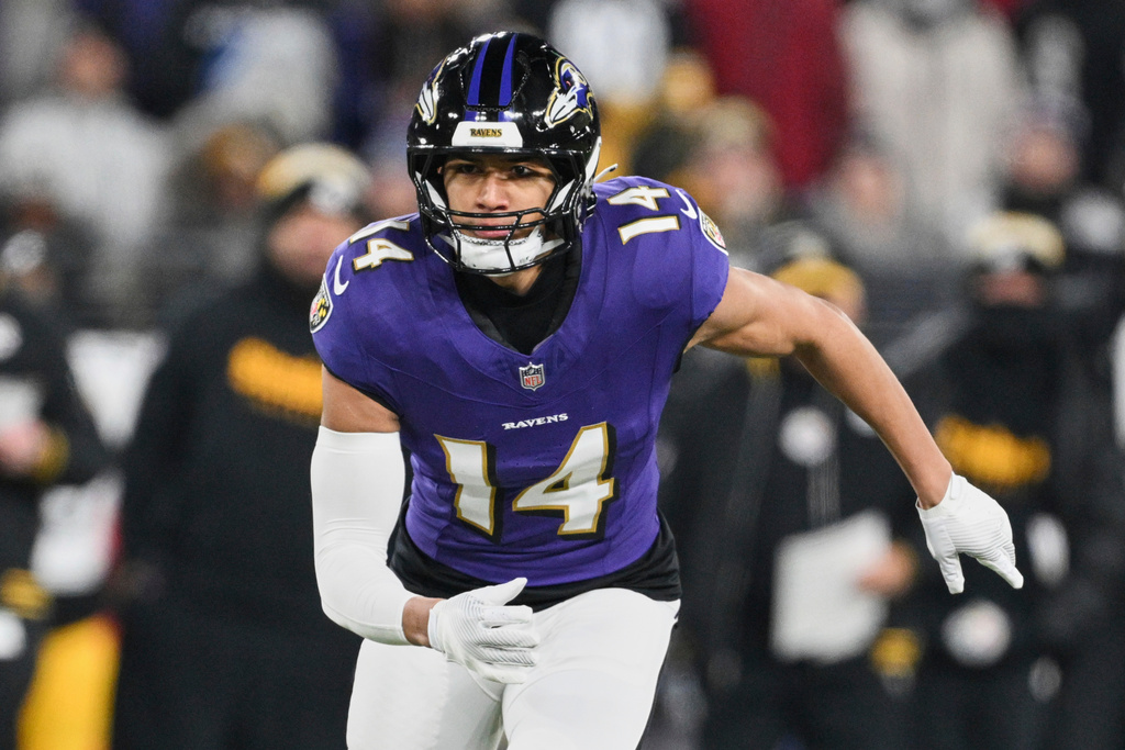 FILE - Baltimore Ravens safety Kyle Hamilton (14) chases the action during the first half of an NFL wild card playoff football game against the Pittsburgh Steelers, Saturday, Jan. 11, 2025, in Baltimore. (AP Photo/Terrance Williams, File(