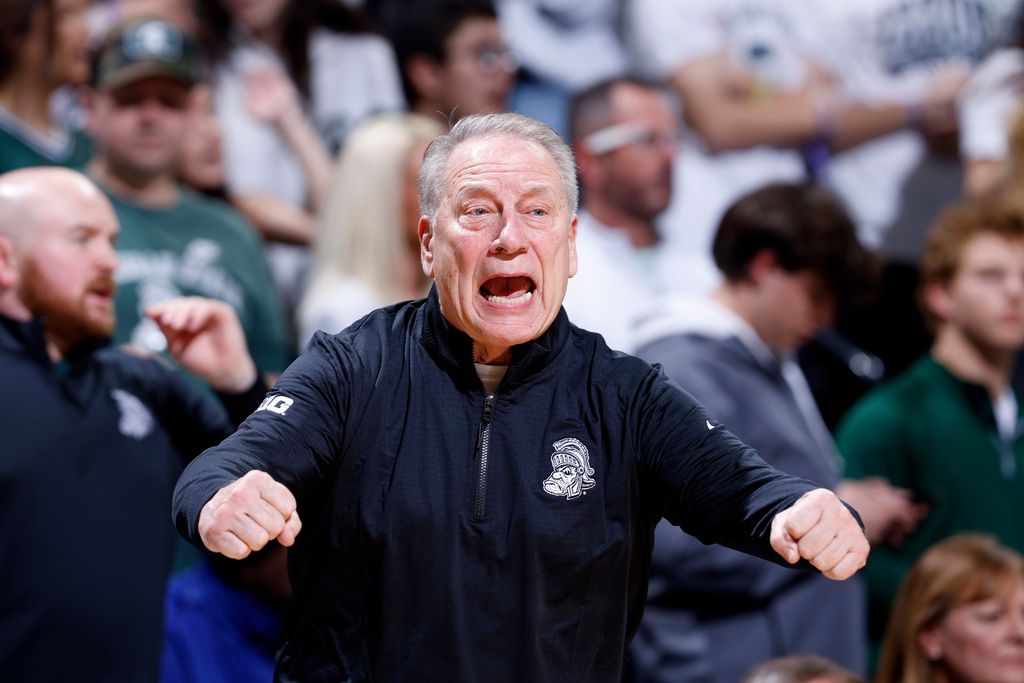 Michigan State coach Tom Izzo gestures during the first half of an NCAA college basketball game, Tuesday, Jan. 13, 2026, in East Lansing, Mich. (AP Photo/Al Goldis)