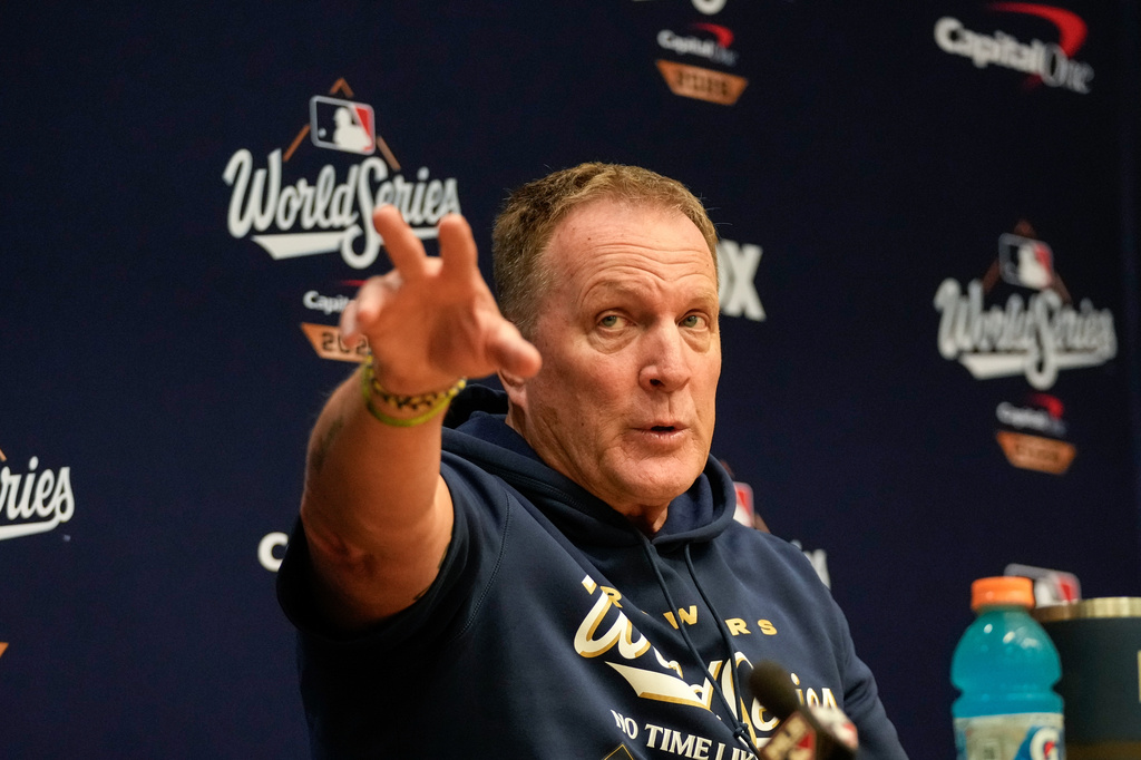 Milwaukee Brewers manager Pat Murphy speaks during a World Series baseball media day, Thursday, Oct. 22, 2026, in Milwaukee, ahead of Game 1 between the Milwaukee Brewers and the Tampa Bay Rays. (AP Photo/Kayla Wolf)
