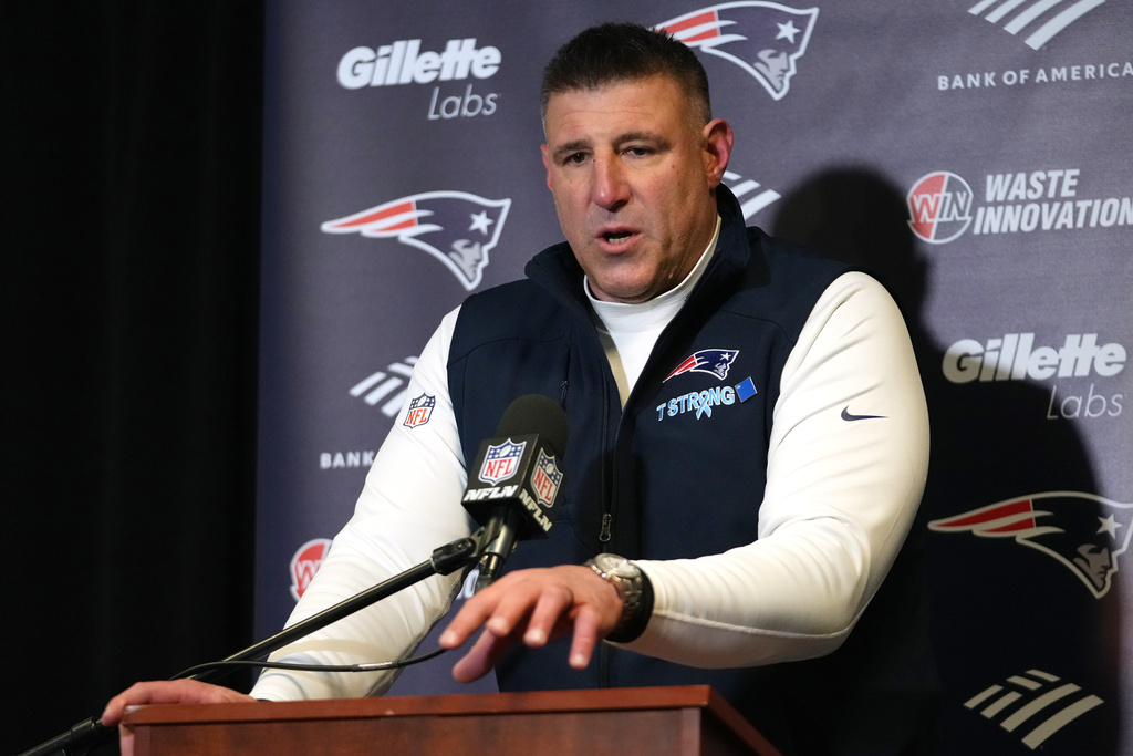 New England Patriots head coach Mike Vrabel talks during a news conference after is team defeated the New York Jets in an NFL football game, Sunday, Dec. 28, 2025, in East Rutherford, N.J. (AP Photo/Frank Franklin)