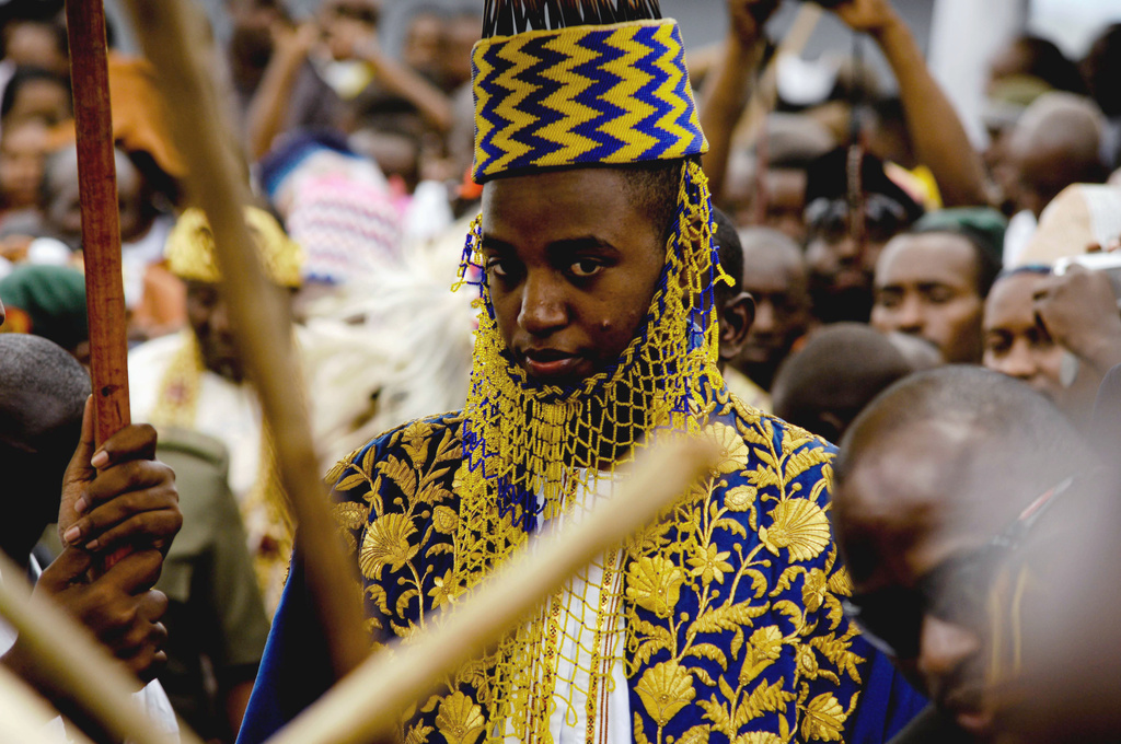 FILE - Uganda's King of the Tooro Kingdom, King Oyo Nyimba Kabamba Iguru Rukidi IV, during his 18th birthday at Fort Portal, Uganda, Saturday, April 17, 2010 as he assumed the full duties of King of the Tooros. (AP Photo/Marc Hofer, File)