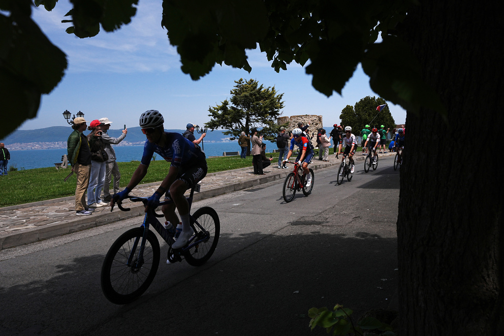 The pack rides during Stage 1 of the Giro d'Italia cycling race, from Nessebar to Burgas, Bulgaria, Friday, May 8, 2026. (Gian Mattia D'Alberto/LaPresse via AP)
