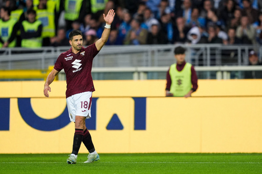 Torino's Giovanni Simeone celebrates after scoring a goal during a Serie A soccer match between Torino FC and Napoli, Saturday, Oct. 18, 2025, in Turin, Italy. (Fabio Ferrari/LaPresse via AP) Torino's Giovanni Simeone celebrates after scoring a goal during a Serie A soccer match between Torino FC and Napoli, Saturday, Oct. 18, 2025, in Turin, Italy. (Fabio Ferrari/LaPresse via AP)