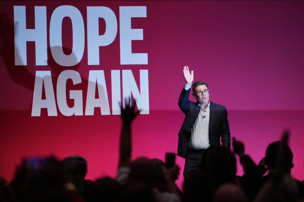 Britain's Prime Minister Andy Burnham waves after he delivered his Leader's Speech during the Labour Party Conference in Liverpool, England, Tuesday, Sept. 29, 2026. (AP Photo/Jon Super)
