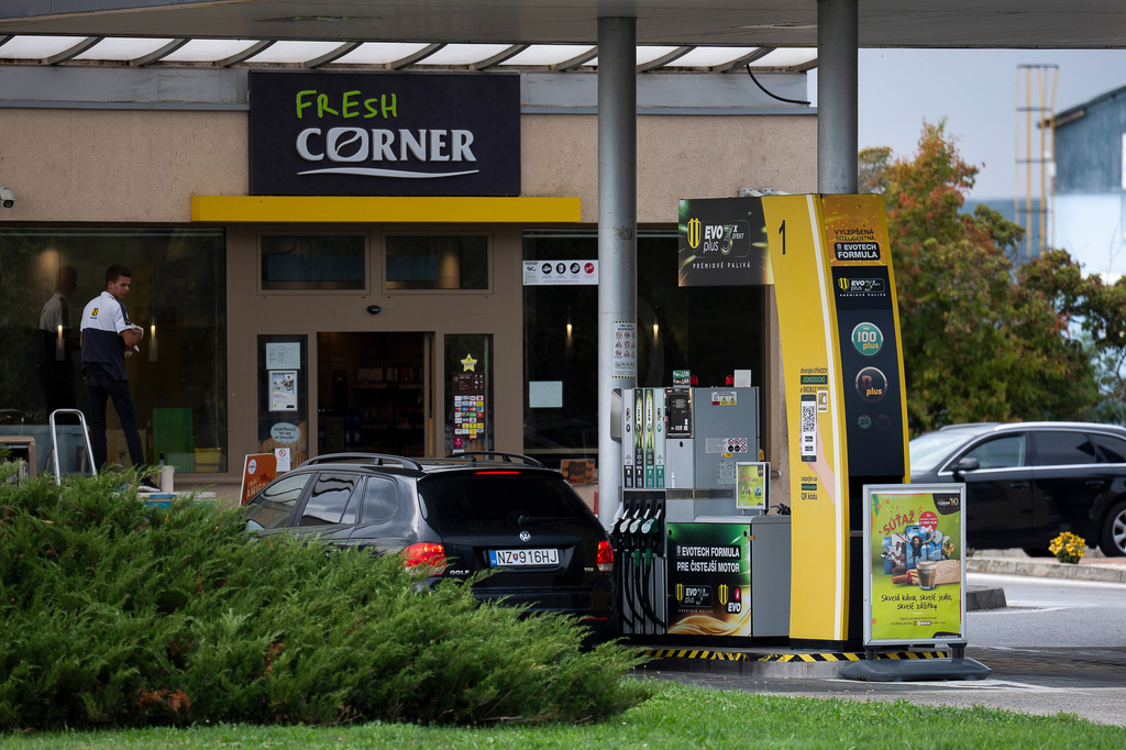 A general view of a Slovak gas station called Slovnaft, which is owned by MOL, Hungary's national oil and gas conglomerate, near Sturovo, Slovakia, on Sept. 28, 2025. (AP Photo/Denes Erdos)
