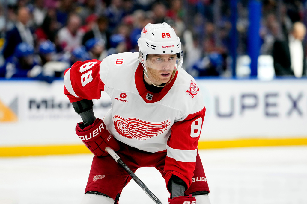 NHL free agency spills into Day Two with Patrick Kane among those available