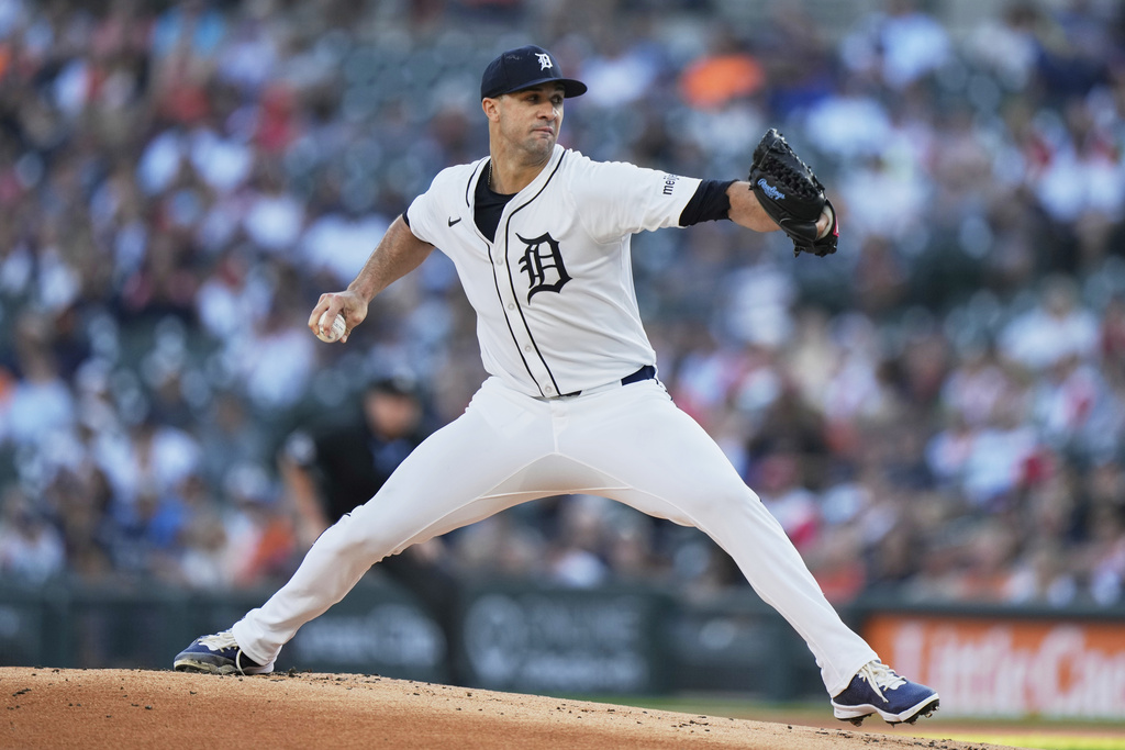 Detroit Tigers starting pitcher Jack Flaherty throws during the first inning of a baseball game against the Houston Astros, Monday, Aug. 18, 2025, in Detroit. (AP Photo/Ryan Sun)