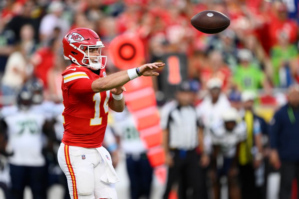 Kansas City Chiefs quarterback Garrett Nussmeier (14) throws against the Seattle Seahawks during the first half of a preseason NFL football game, Friday, Aug. 28, 2026, in Kansas City, Mo. (AP Photo/Reed Hoffmann)