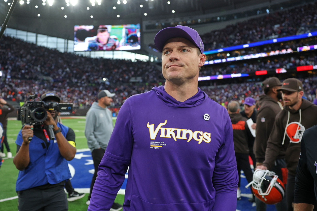 Minnesota Vikings head coach Kevin O'Connell walks from the field at the end of the NFL game between Minnesota Vikings and Cleveland Browns at the Tottenham Hotspur stadium in London, Sunday, Oct. 5, 2025. (AP Photo/Ian Walton)