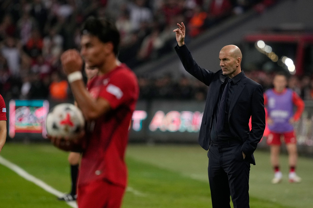France's coach Zinedine Zidane gives instructions during the UEFA Nations League soccer match between Turkey and France in Izmit, Turkey, Friday, Sept. 25, 2026. (AP Photo/Khalil Hamra)