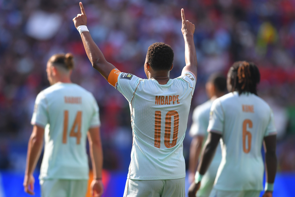 France's Kylian Mbappe (10) celebrates scoring the opening goal during the World Cup quarterfinal soccer match between France and Morocco in Foxborough, Mass., near Boston, Thursday, July 9, 2026. (AP Photo/Steven Senne)