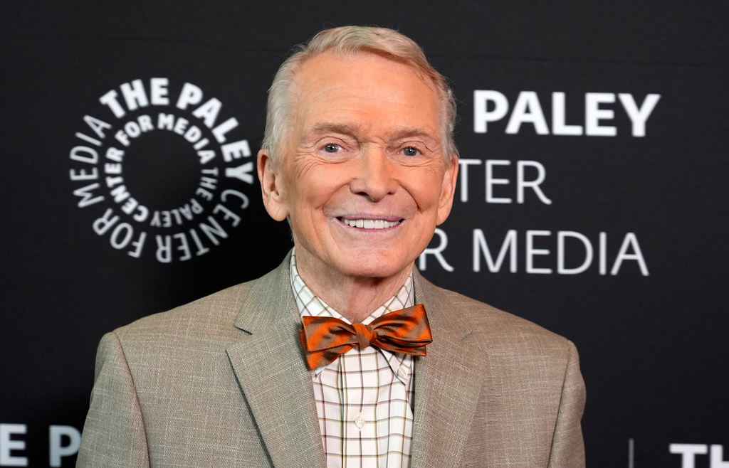 FILE - Fashion designer Bob Mackie poses at the premiere of the documentary film "Bob Mackie: Naked Illusion" in Los Angeles on May 13, 2024. (AP Photo/Chris Pizzello, File)
