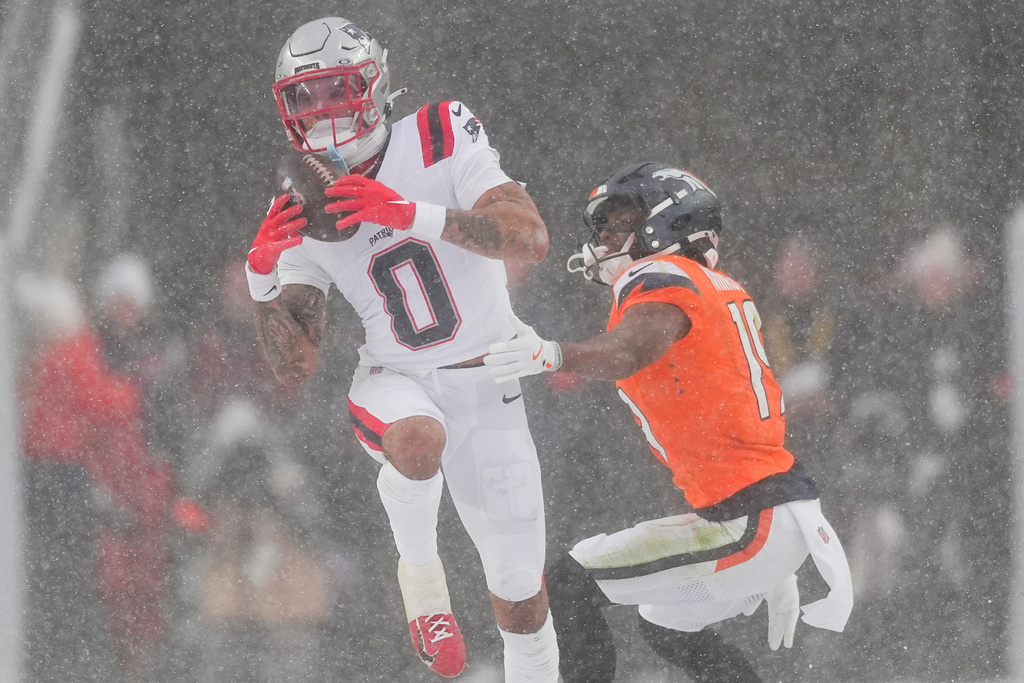 Sports betting roundup: Seahawks favored to beat the Patriots in Super Bowl 60