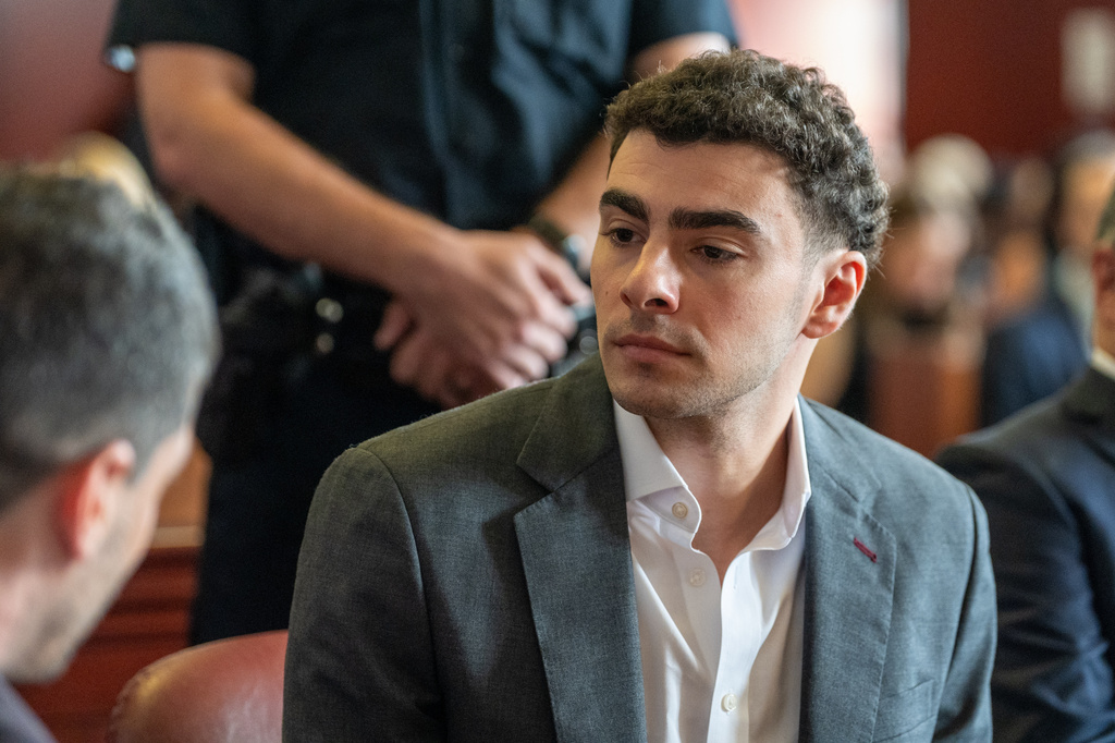 FILE - Luigi Mangione appears for a pre-trial hearing at Manhattan Criminal Court in New York, on Aug. 11, 2026. (David Dee Delgado/Pool Photo via AP, File)