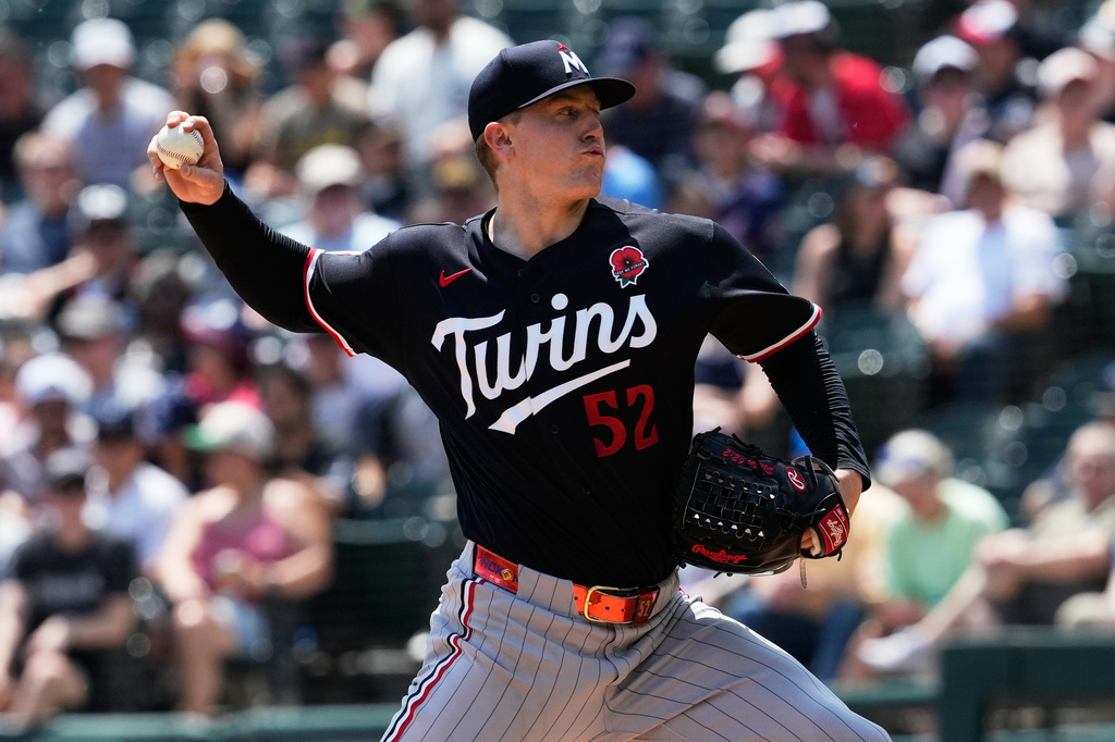 Minnesota Twins starting pitcher Zebby Matthews throws against the Chicago White Sox during the first inning of a baseball game in Chicago, Monday, May 25, 2026. (AP Photo/Nam Y. Huh)