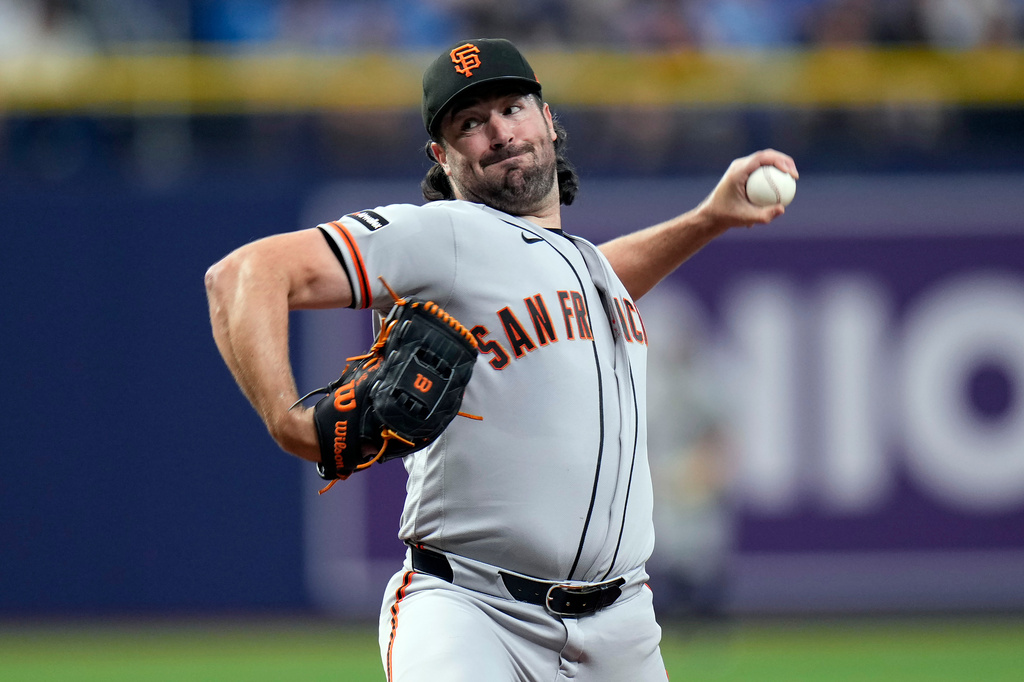 San Francisco Giants pitcher Robbie Ray delivers to the Tampa Bay Rays during the first inning of a baseball game Friday, May 1, 2026, in St. Petersburg, Fla. (AP Photo/Chris O'Meara)