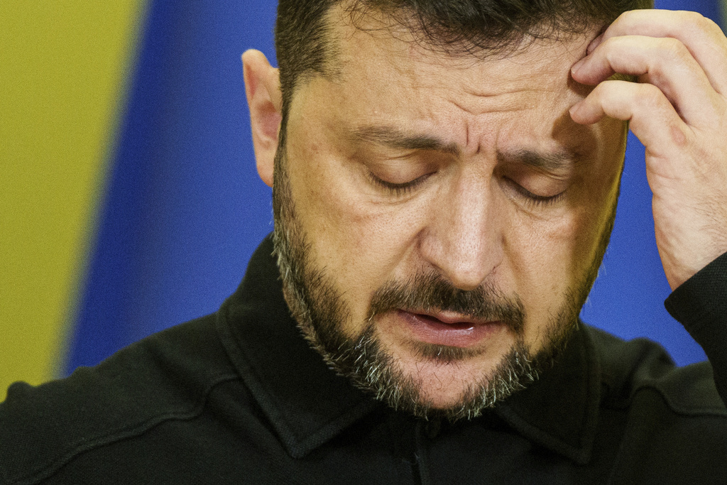 Ukraine's President Volodymyr Zelenskyy speaks during a joint press conference with European Parliament President Roberta Metsola in Kyiv, Ukraine, Wednesday, Sept. 17, 2025. (AP Photo/Evgeniy Maloletka)