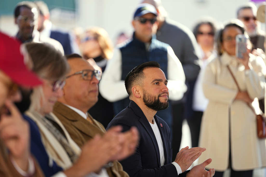 Lancaster Pa., Mayor Jaime Arroyo attends a ribbon cutting for a Finanta Credit Union in Reading, Pa., Wednesday, April 8, 2026. (AP Photo/Matt Rourke)