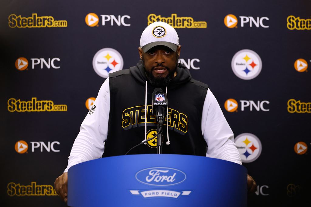 Pittsburgh Steelers head coach Mike Tomlin speaks during a news conference after an NFL football game against the Detroit Lions, Sunday, Dec. 21, 2025, in Detroit. (AP Photo/Rey Del Rio)