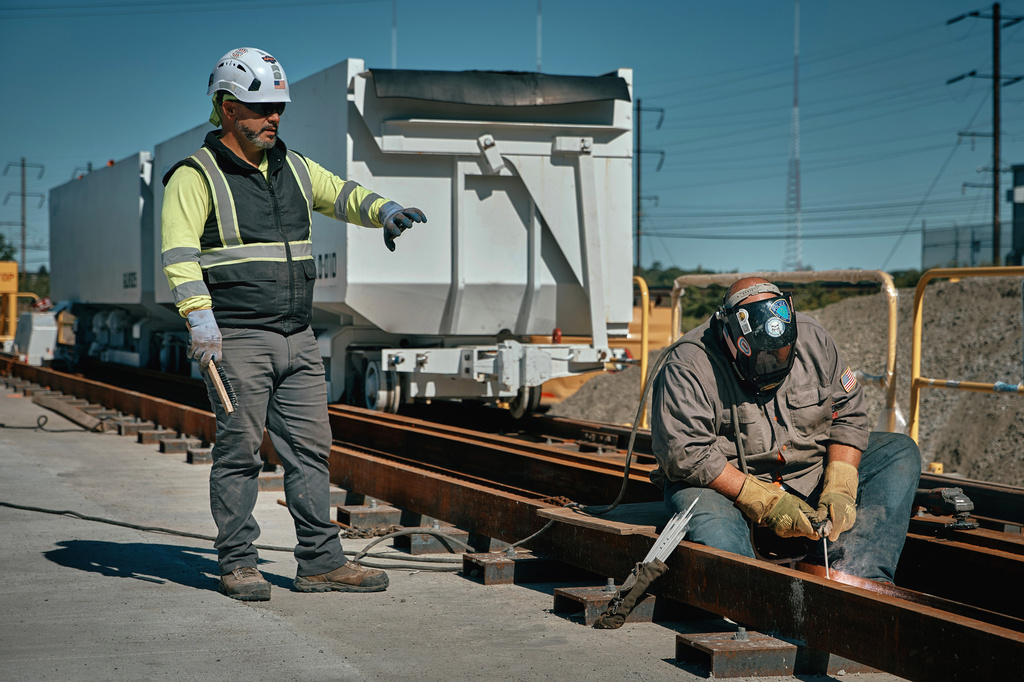 Workers operate at the site of the Palisades Tunnel Project, part of the Gateway Program, on Tuesday, May 12, 2026, in North Bergen, N.J. (AP Photo/Andres Kudacki)