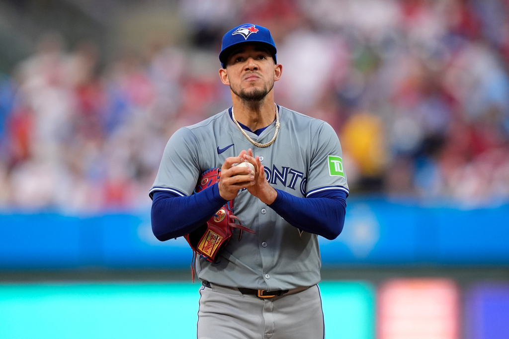 Blue Jays pitcher Jose Berrios to undergo elbow surgery - Daily Independent