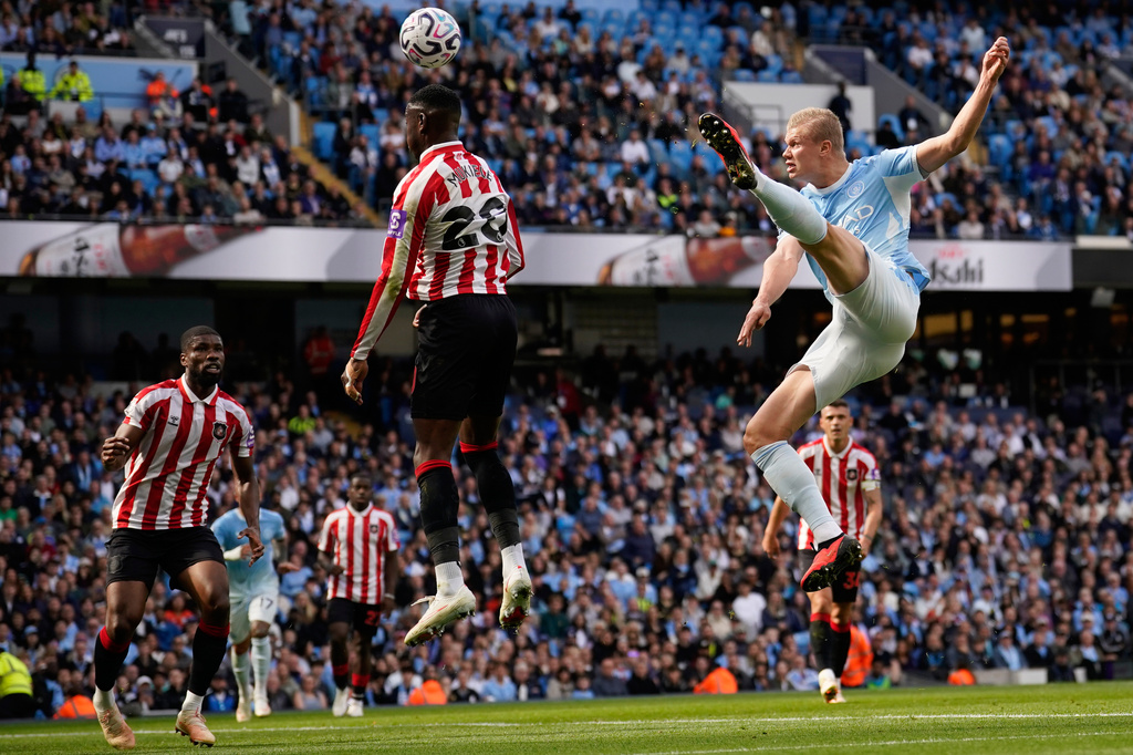 Manchester City's Erling Haaland shoots during the English Premier League soccer match between Manchester City and Sunderland in Manchester, England, Sunday, Sept. 20, 2026. (AP Photo/Dave Thompson)