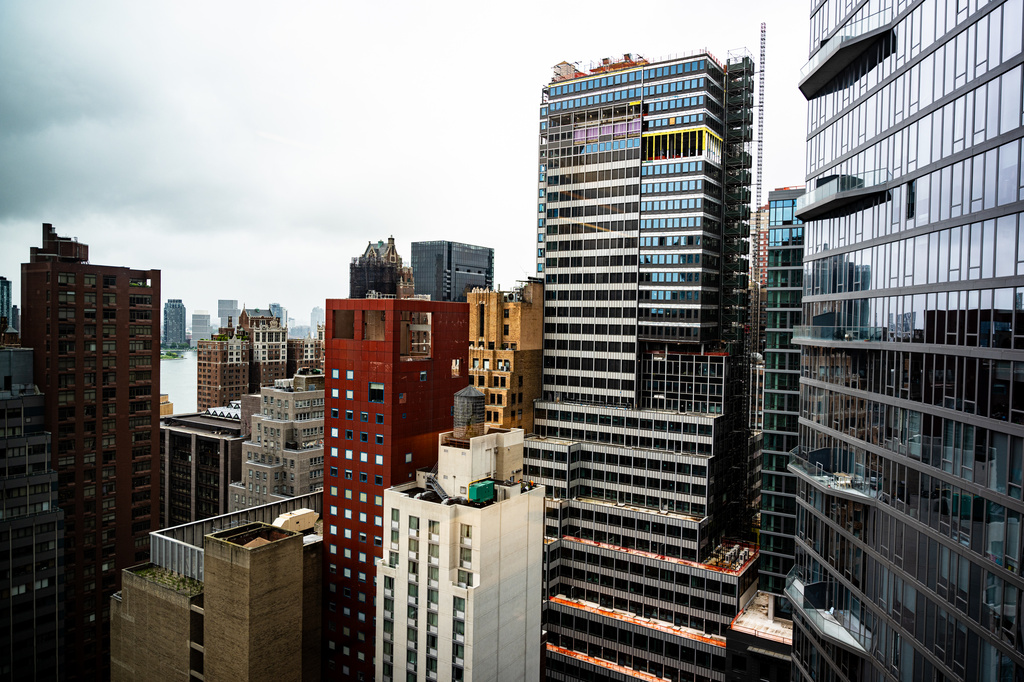The unstable building at 235 East 42nd Street is seen Tuesday, July 7, 2026, in New York. (AP Photo/Angelina Katsanis)