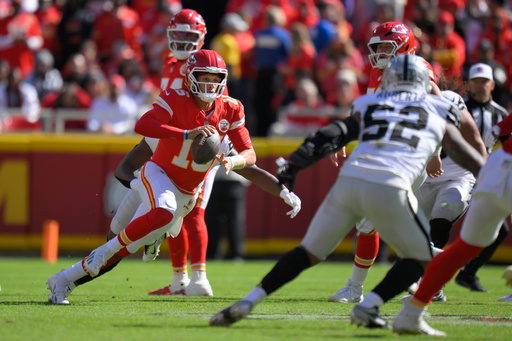 Kansas City Chiefs quarterback Patrick Mahomes scrambles during the first half of an NFL football game against the Las Vegas Raiders Sunday, Oct. 19, 2025, in Kansas City, Mo. (AP Photo/Reed Hoffmann) Kansas City Chiefs quarterback Patrick Mahomes scrambles during the first half of an NFL football game against the Las Vegas Raiders Sunday, Oct. 19, 2025, in Kansas City, Mo. (AP Photo/Reed Hoffmann)