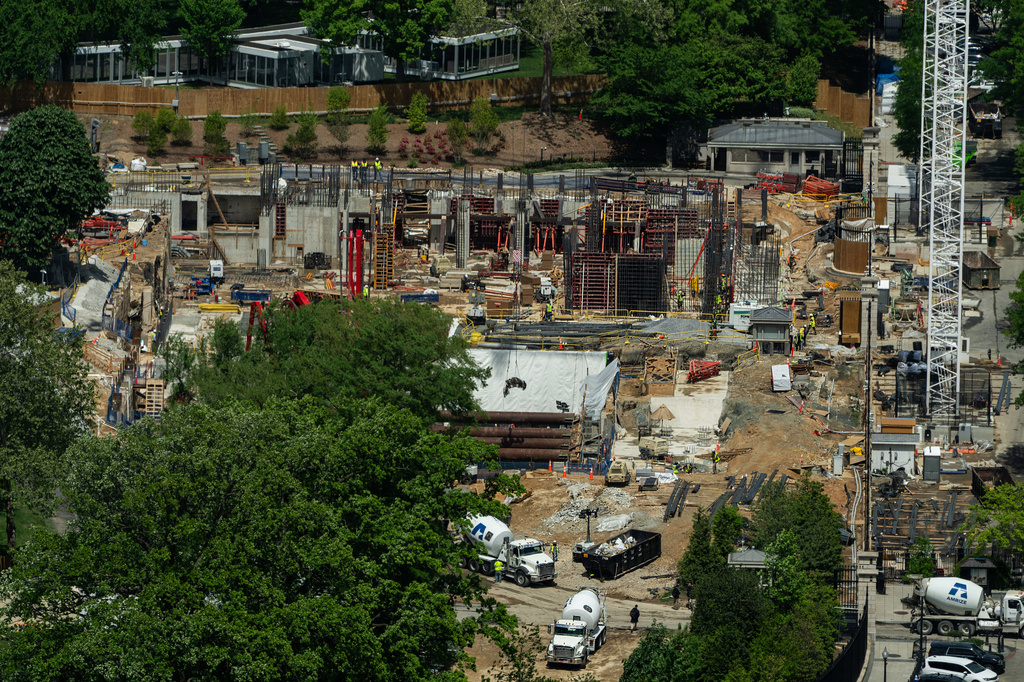 Construction on the new White House ballroom is seen from the Washington Monument, Monday, April 20, 2026, in Washington. (AP Photo/Julia Demaree Nikhinson)