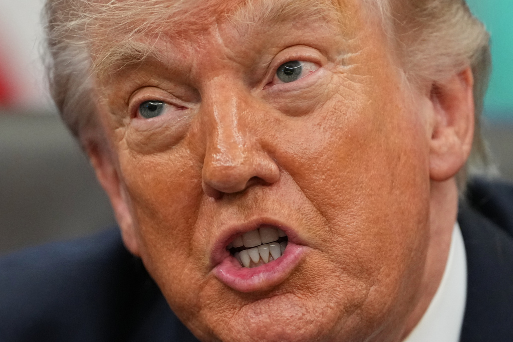 President Donald Trump speaks to reporters as he meets with NASA's Artemis II astronauts Victor Glover, Christina Koch, Reid Wiseman and Jeremy Hansen in the Oval Office of the White House, Wednesday, April 29, 2026, in Washington. (AP Photo/Matt Rourke)