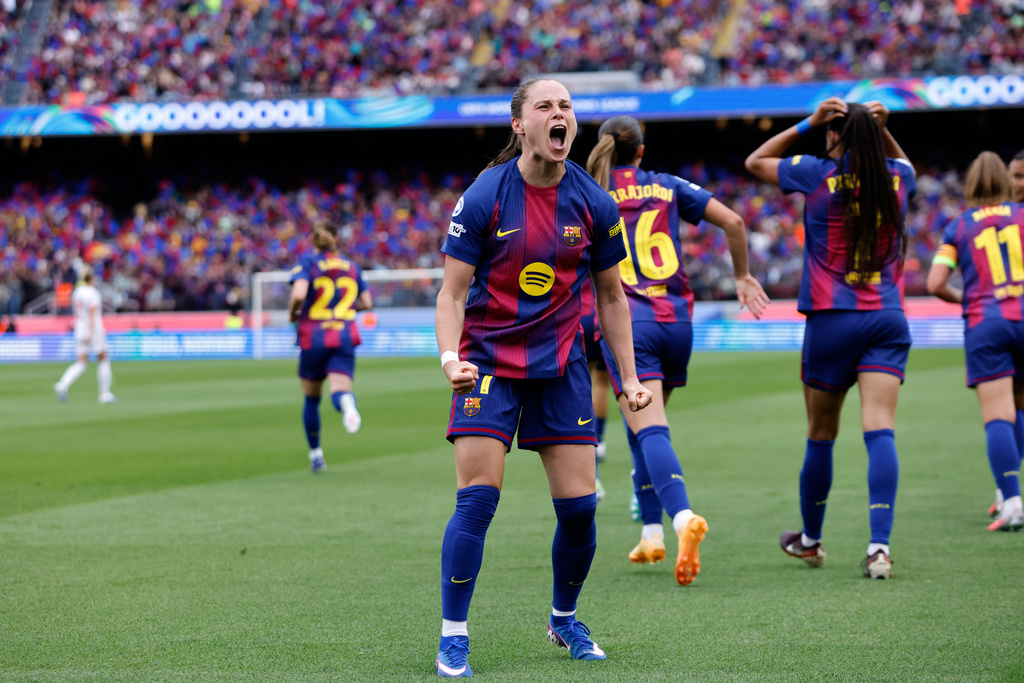Barcelona's Ewa Pajor celebrates after scoring her side's third goal during the women's Champions League semifinal soccer match between FC Barcelona and FC Bayern Munich in Barcelona, Spain, Sunday, May 3, 2026. (AP Photo/Joan Monfort)