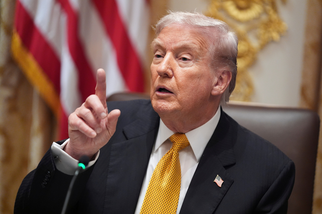 President Donald Trump speaks with reporters during a meeting with Hungary's Prime Minister Viktor Orban in the Cabinet Room of the White House, Friday, Nov. 7, 2025, in Washington. (AP Photo/Evan Vucci)