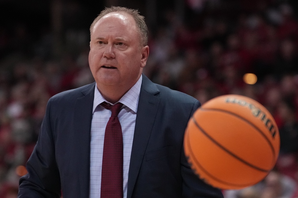 Wisconsin head coach Greg Gard reacts during the first half of an NCAA college basketball game Monday, Nov. 3, 2025, in Madison, Wis. (AP Photo/Morry Gash)