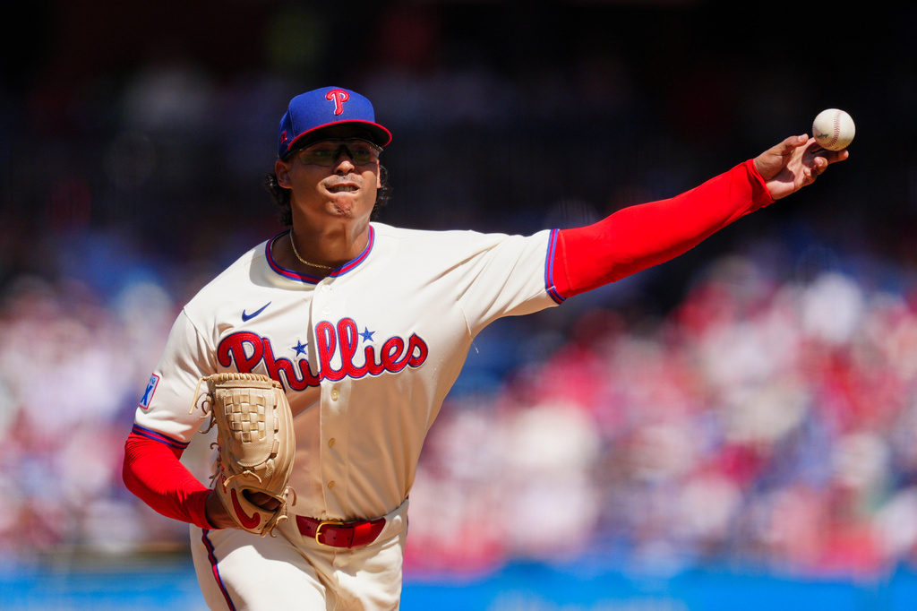 Philadelphia Phillies pitcher Jes&uacute;s Luzardo throws during the first inning of a baseball game against the Atlanta Braves, Monday, Sept. 7, 2026, in Philadelphia. (AP Photo/Derik Hamilton)
